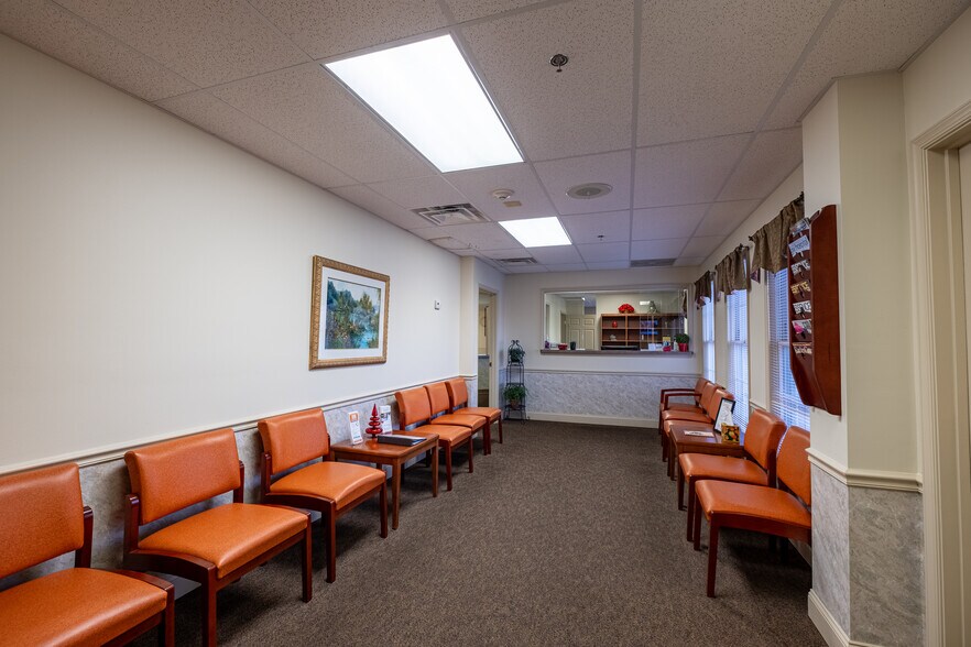 More Photos Of 3450 Old Washington Rd, Waldorf Office For Sale