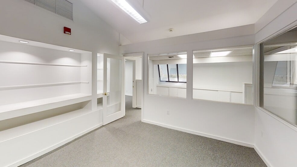 More Photos Of 7910 SW 57th Ave, South Miami Office Residential For Lease