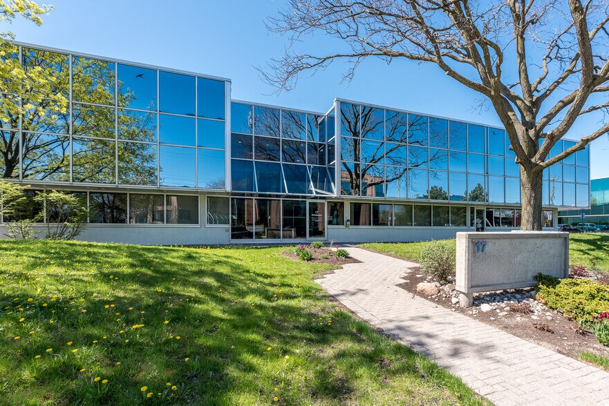 Primary Photo Of 17 Fitzgerald Rd, Ottawa Flex For Lease
