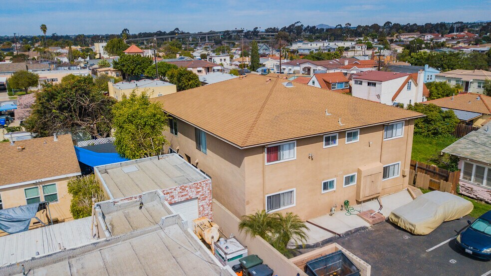 More Photos Of 1121 E 6th St, National City Apartments For Sale