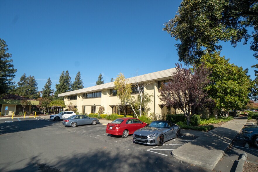 More Photos Of 375 N Wiget Ln, Walnut Creek Office For Lease