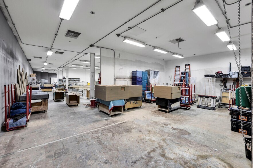 More Photos Of 54465 29 Palms Highway, Yucca Valley Warehouse For Sale