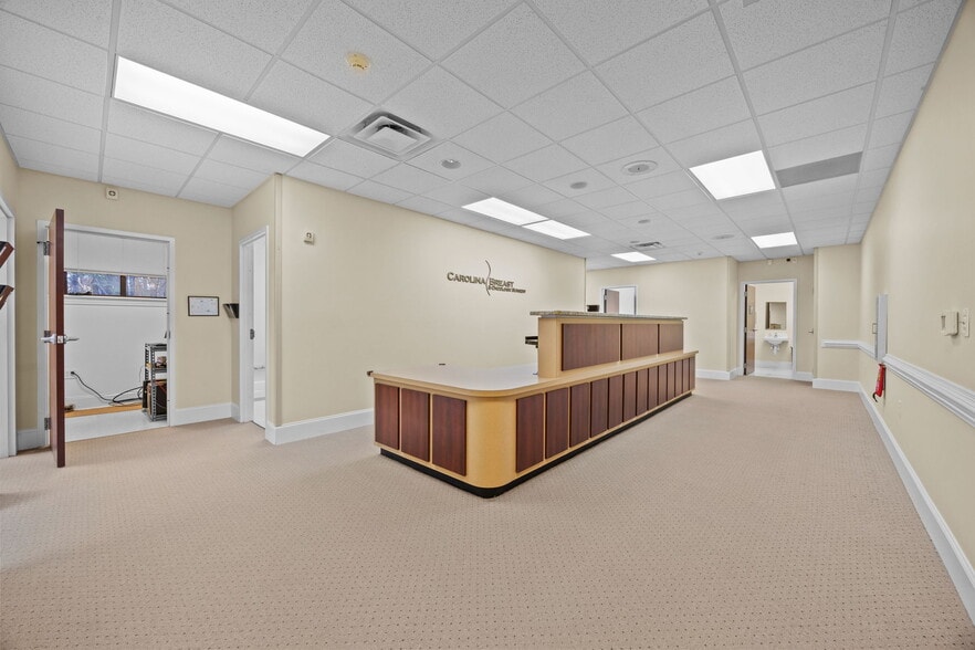 More Photos Of 2223 Hemby Ln, Greenville Medical For Sale