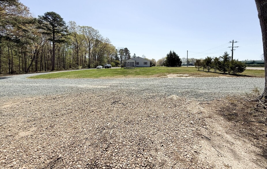 More Photos Of 2623 Jefferson Hwy, Louisa Warehouse For Sale