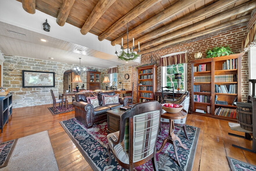 More Photos Of 5549 Main St, Augusta Hospitality For Sale
