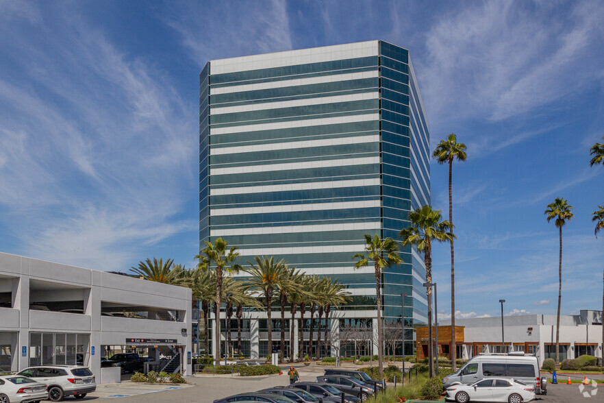 Primary Photo Of 500 N State College Blvd, Orange Coworking Space