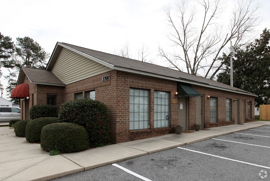 More Photos Of 2708 E 10th St, Greenville Office For Sale