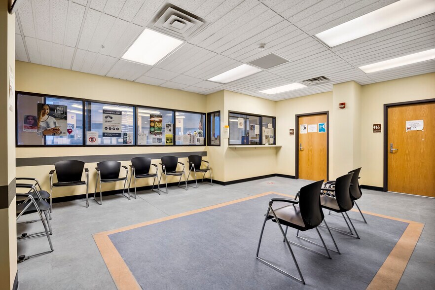 More Photos Of 60 S Pearl St, Albany Office For Sale