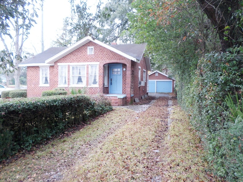Primary Photo Of 153 Main St, Savannah Office For Sale