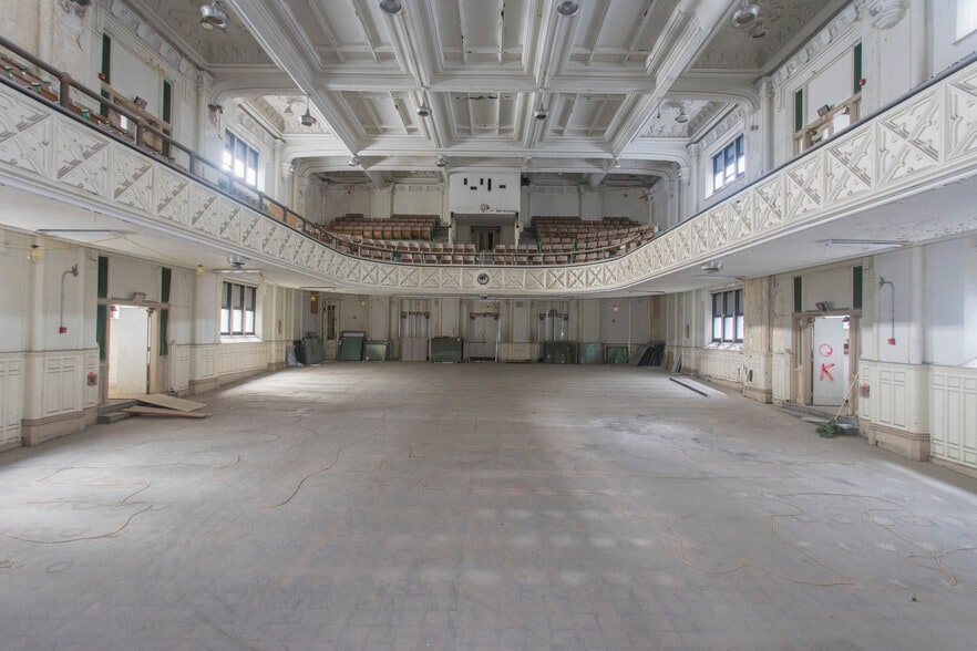 More Photos Of 220 S 47th St, Philadelphia Apartments For Lease