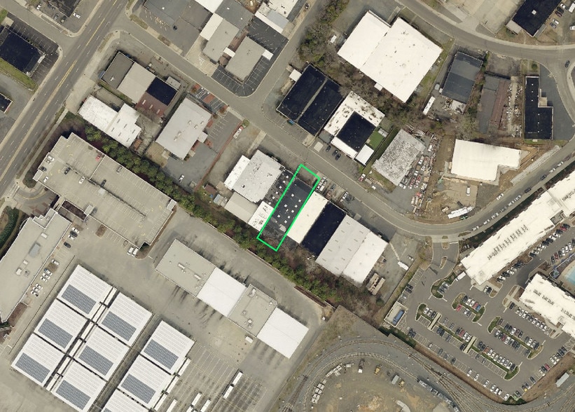 More Photos Of 231 Foster Ave, Charlotte Showroom For Lease