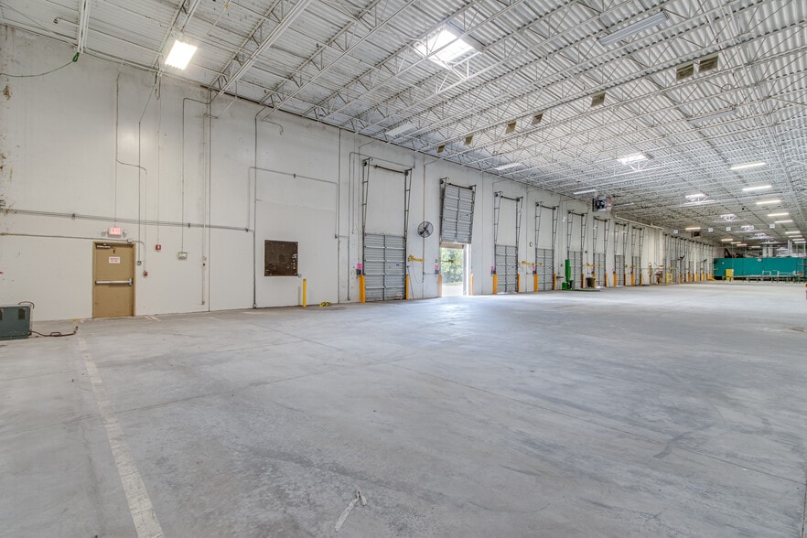 More Photos Of 2600 Buford Hwy, Buford Distribution For Lease