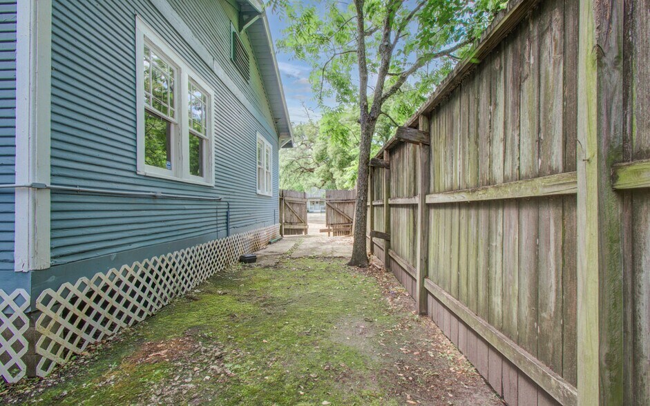 More Photos Of , League City Office For Sale