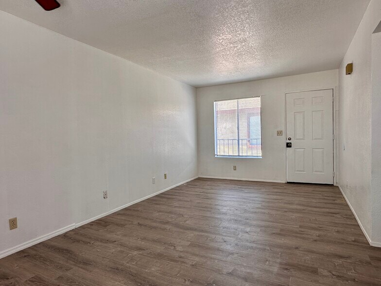 More Photos Of 619 E Ridgecrest Blvd, Ridgecrest Apartments For Sale