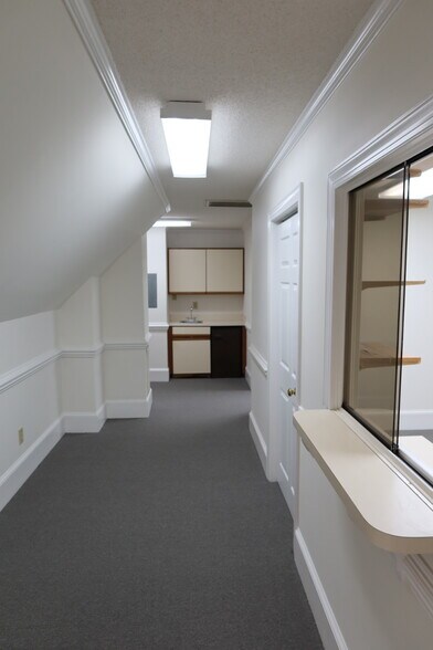 More Photos Of 5540 Mcneely Dr, Raleigh Office For Sale