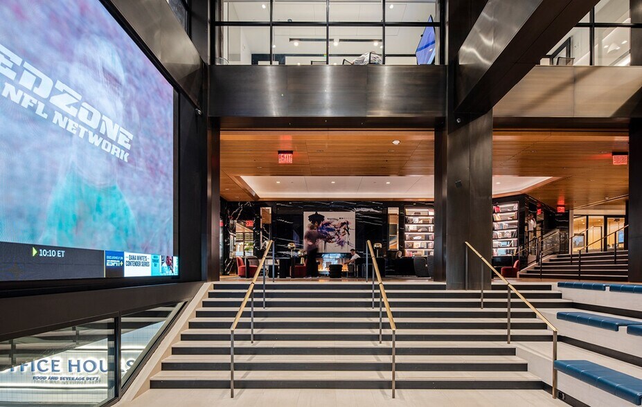 More Photos Of PENN 1, New York Office For Lease