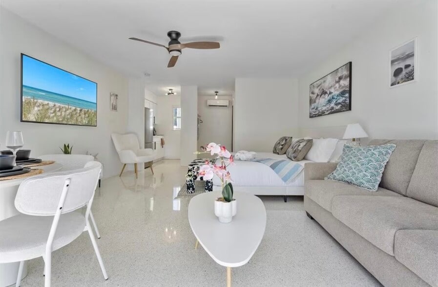 More Photos Of 333 Palm St, Hollywood Apartments For Sale