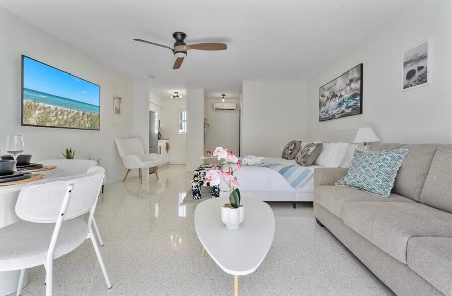 More Photos Of 333 Palm St, Hollywood Apartments For Sale