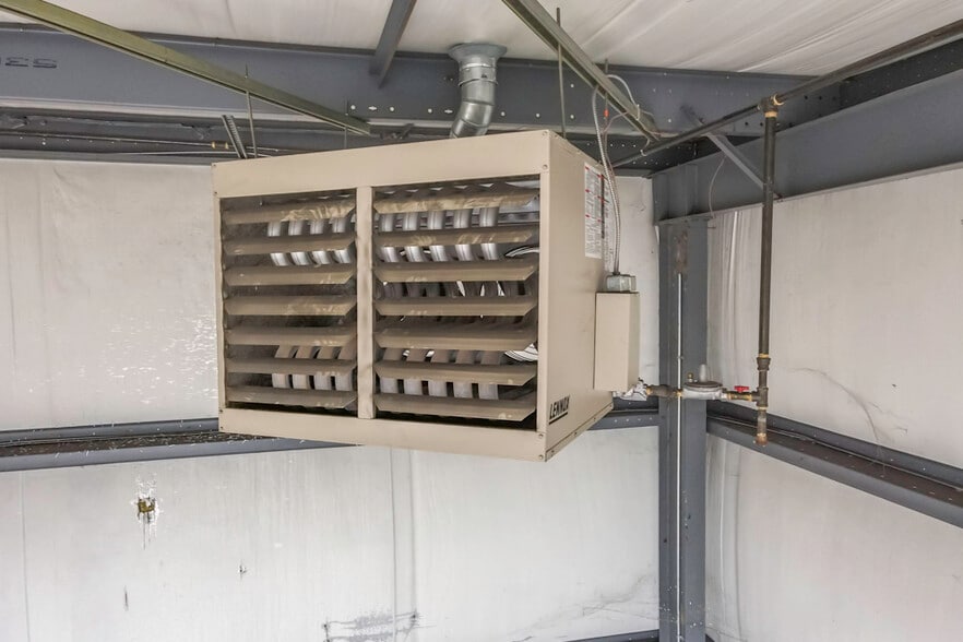 More Photos Of 2840 Mitthoeffer Pl, Indianapolis Warehouse For Sale