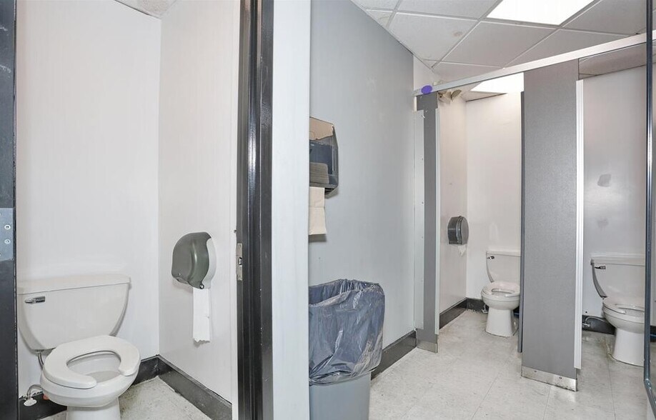 More Photos Of , Spring Valley Office For Sale