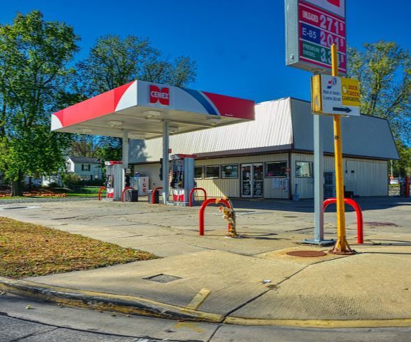More Photos Of 123 S Washington St, Wyocena Convenience Store For Sale