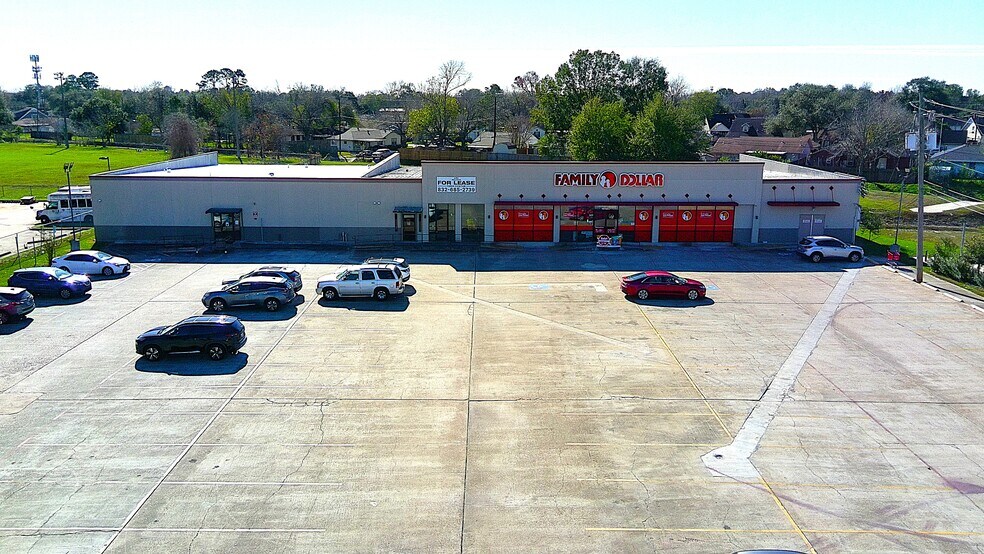More Photos Of 2706 Cherrybrook Ln, Pasadena Storefront Retail Office For Sale