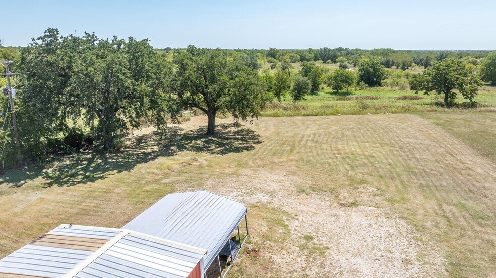 More Photos Of 929 E Main St, Eastland Carwash For Sale