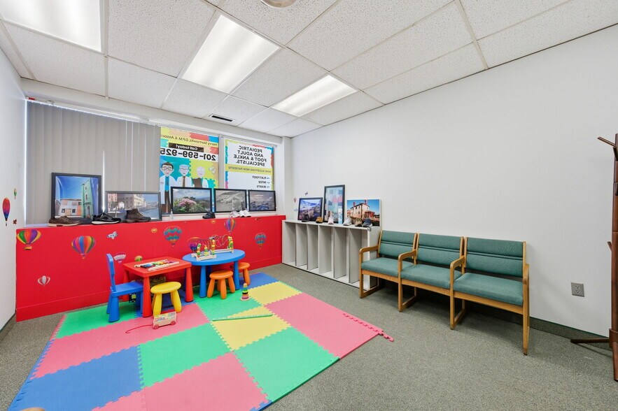 More Photos Of 299 Forest Ave, Paramus Office For Sale