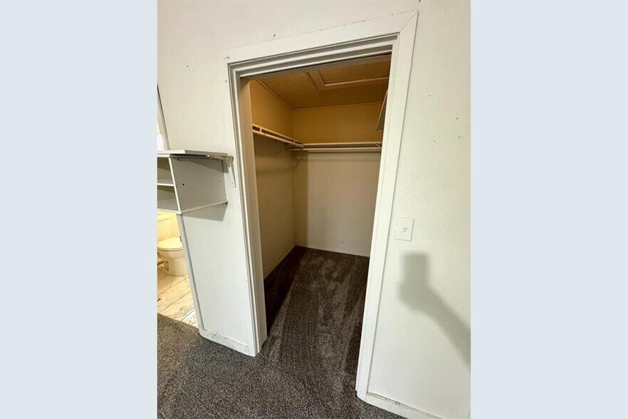 More Photos Of 204 Bowser St, Rockdale Office Residential For Sale