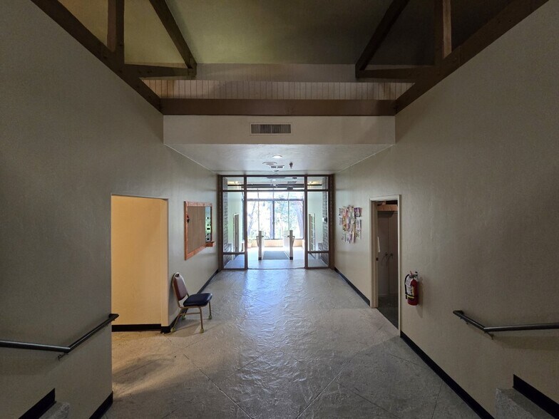 More Photos Of 195 Plaza Dr, Prescott Medical For Sale