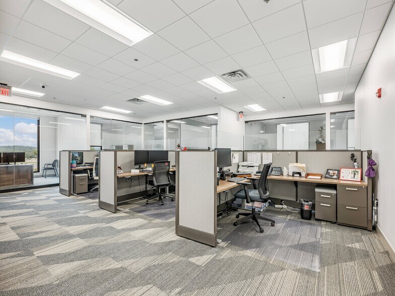 More Photos Of 100 Highpoint Park Way, Braselton Office For Lease