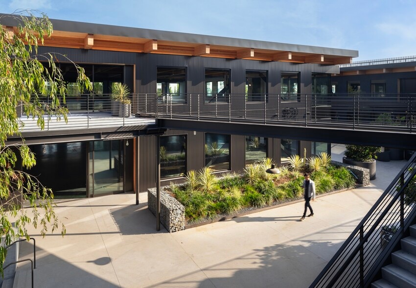 More Photos Of 4204 Glencoe Ave, Marina Del Rey Unknown For Lease