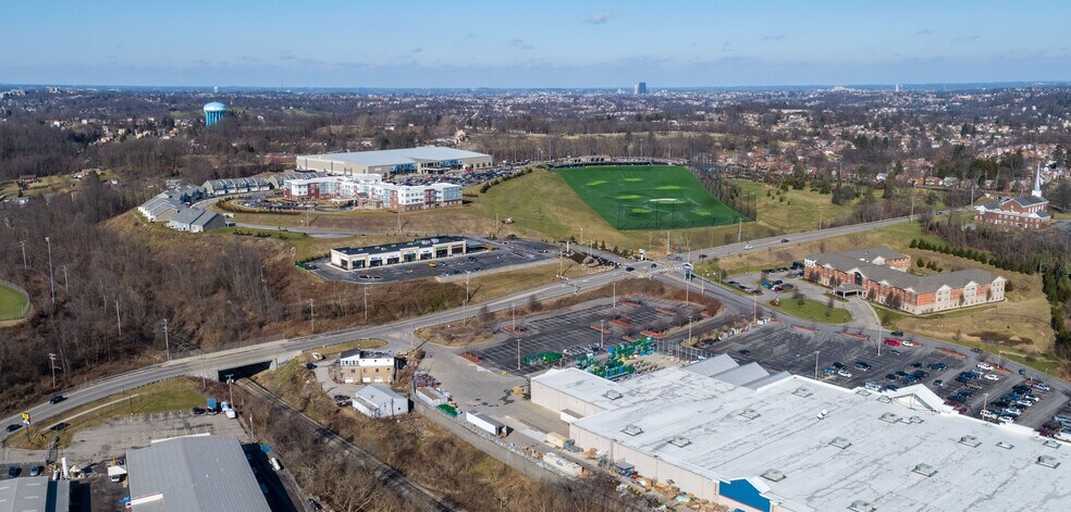 More Photos Of 1001 Cool Springs Dr, Bethel Park Freestanding For Lease