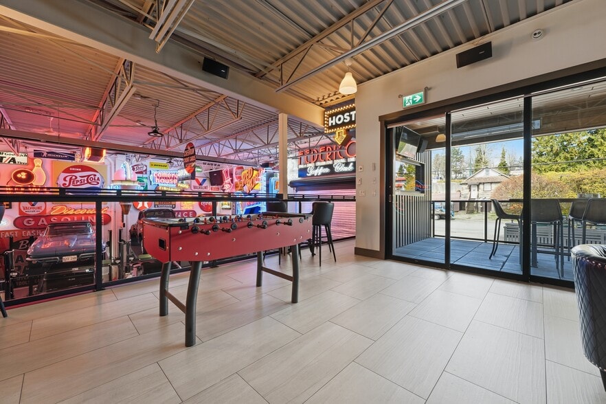 More Photos Of 935 Sherwood Ave, Coquitlam Warehouse For Sale