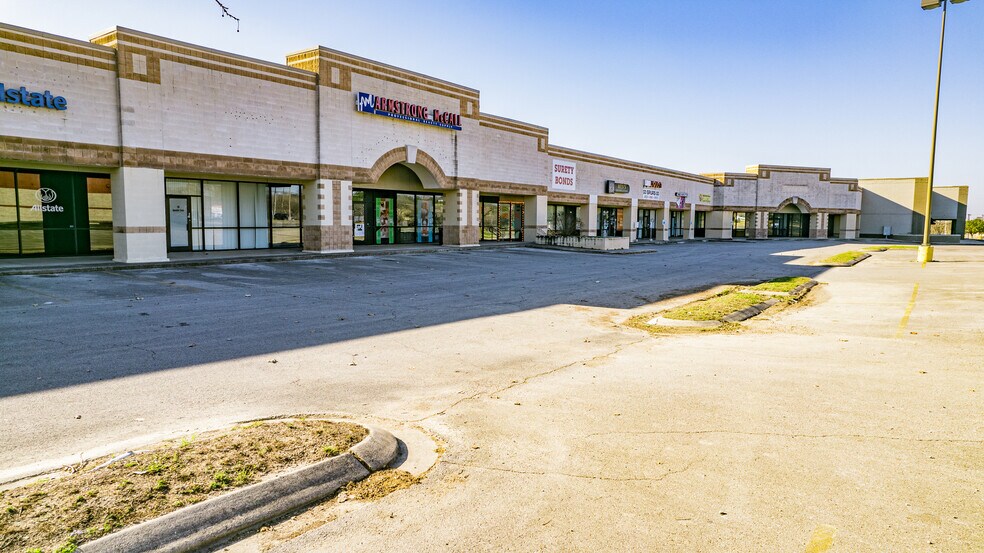 More Photos Of 15150 Nacogdoches Rd, San Antonio Unknown For Lease