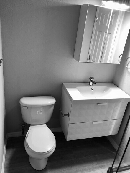 More Photos Of 115 112th Ave NE, Saint Petersburg Specialty For Sale