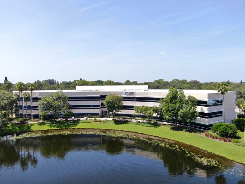 More Photos Of 100 Paramount Dr, Sarasota Office For Lease
