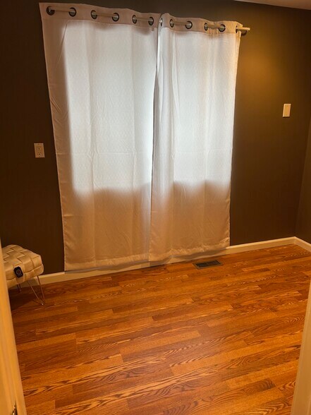 More Photos Of 656 Main St, Port Jefferson Office Residential For Lease