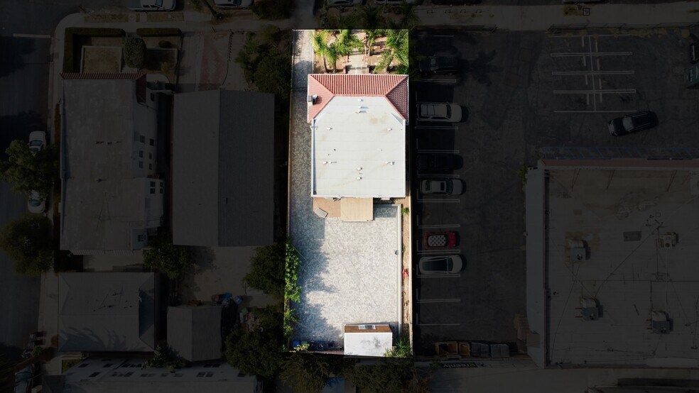 More Photos Of 316 S Coronado St, Los Angeles Apartments For Sale