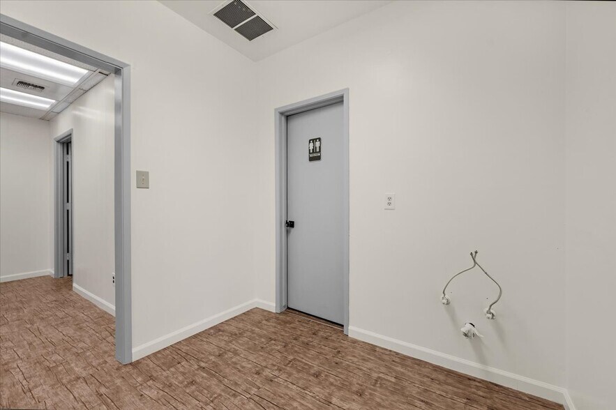 More Photos Of 531 N Alta Ave, Dinuba Office For Lease