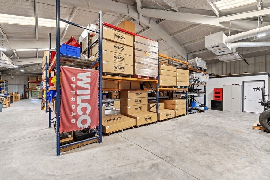 More Photos Of 101 John Kelly St, Burnet Industrial For Sale