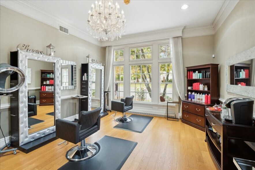 More Photos Of 760 Hopmeadow St, Simsbury Office For Sale