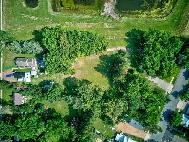 Primary Photo Of 702 Chestnut Ave, Marshfield Land For Sale