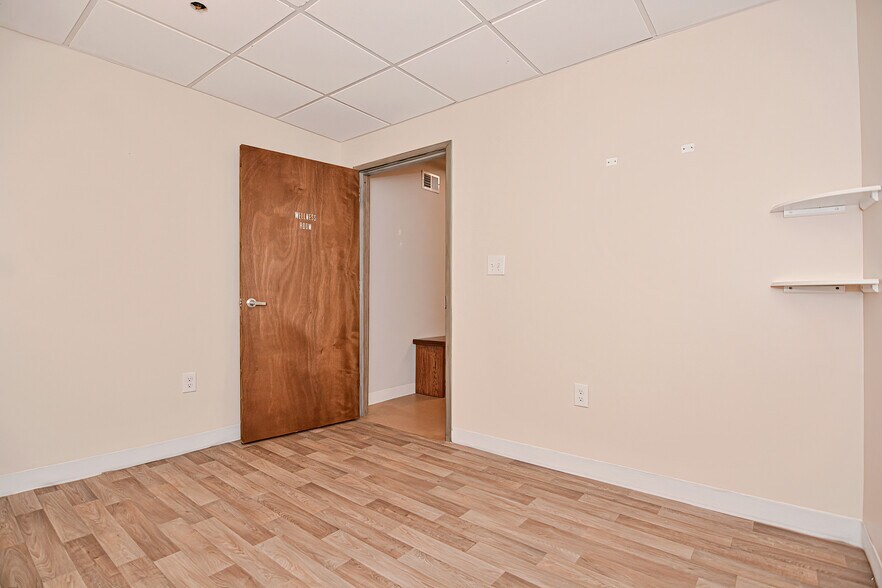More Photos Of 24-28 High St, Medford Apartments For Lease