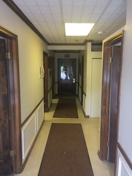 More Photos Of 690 State Fair Blvd, Syracuse Warehouse For Lease