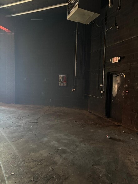 More Photos Of 277 E 16th St, Paterson Warehouse For Lease