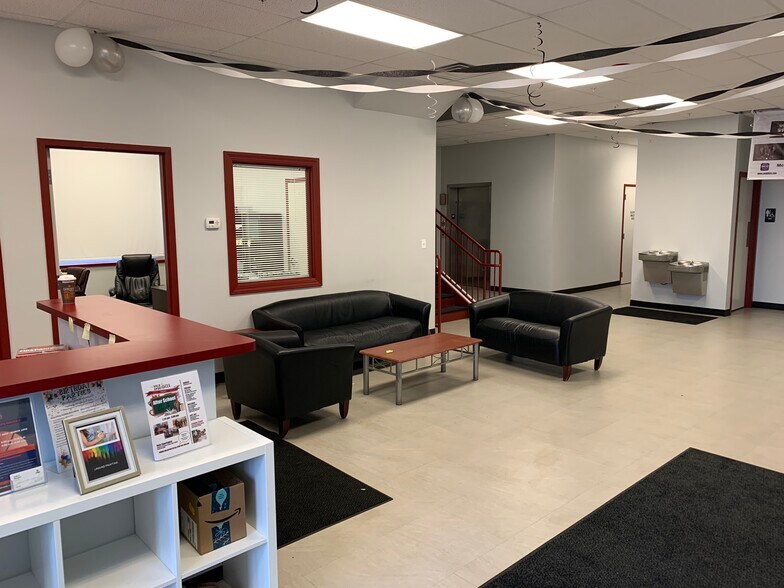 More Photos Of 26705 W Commerce Dr, Volo Health Club For Lease