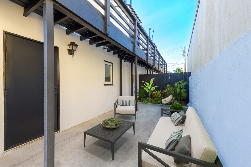 More Photos Of 2265-2271 Curlew St, San Diego Apartments For Sale