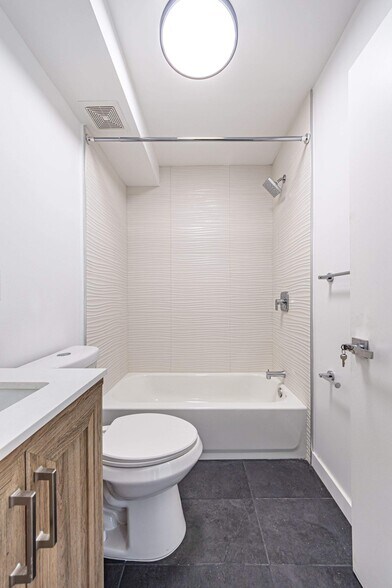 More Photos Of 4626 Wall St, Los Angeles Apartments For Sale