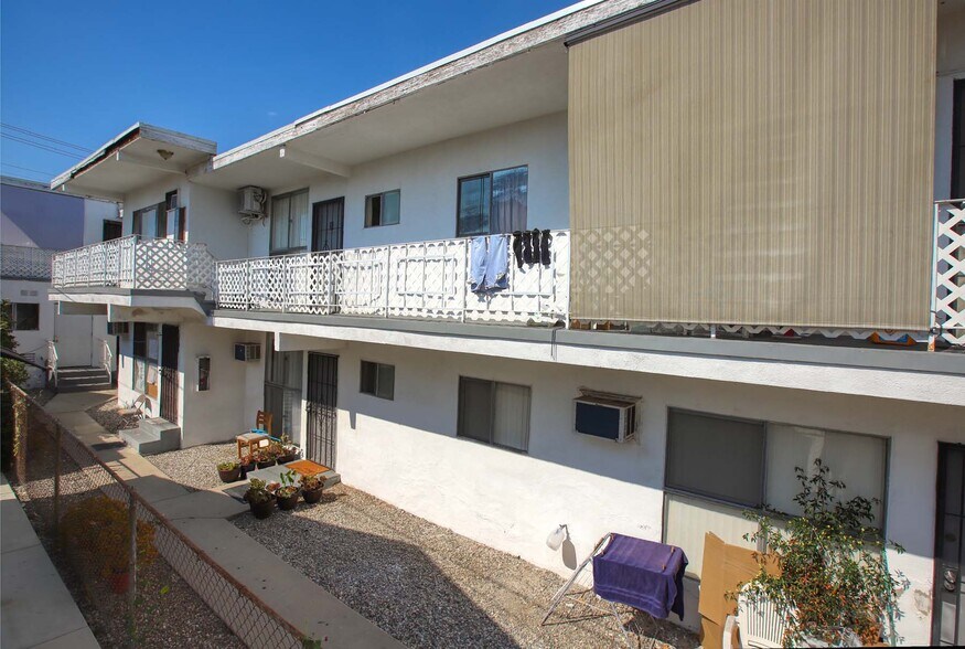 More Photos Of 1055 Grover Ave, Glendale Apartments For Sale